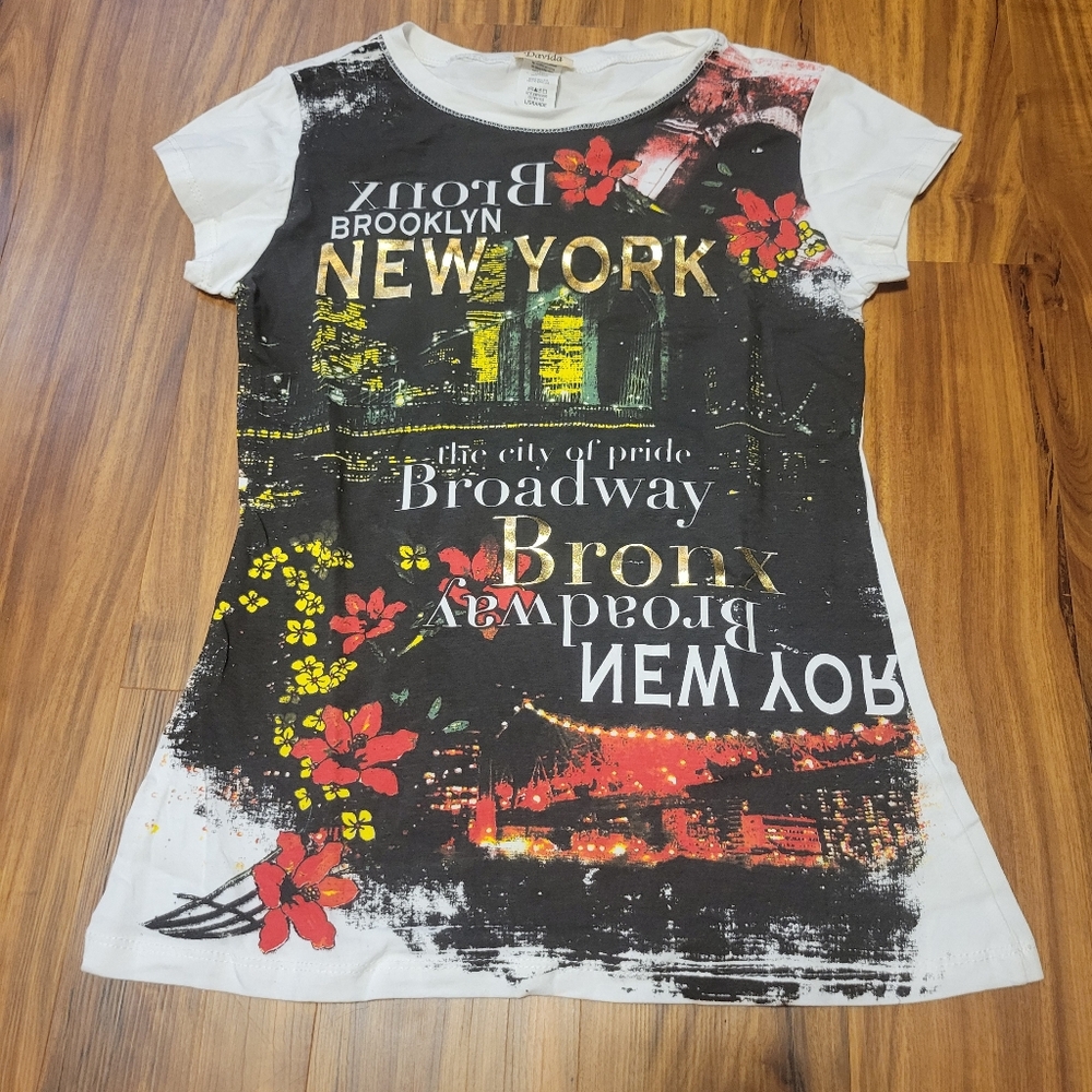Davida New York Themed Short Sleeve Shirt, Tag Size Large